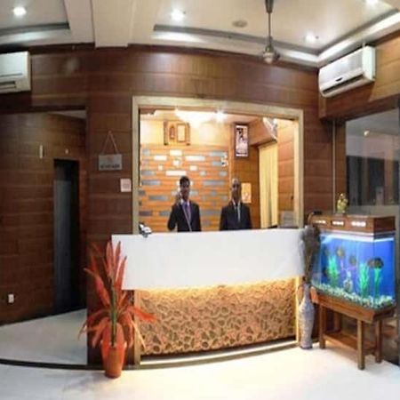 Hotel Puneet International Rāipur Exteriér fotografie