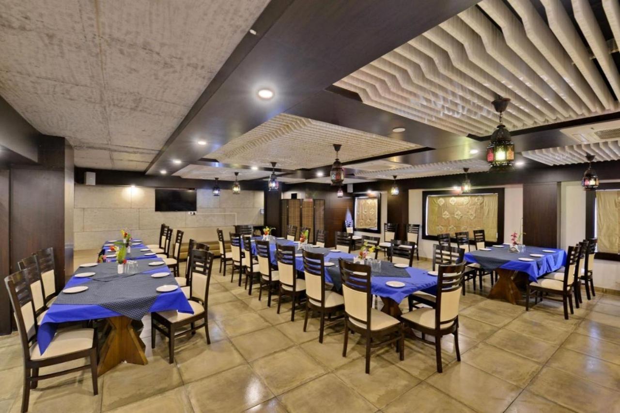 Hotel Puneet International Rāipur Exteriér fotografie