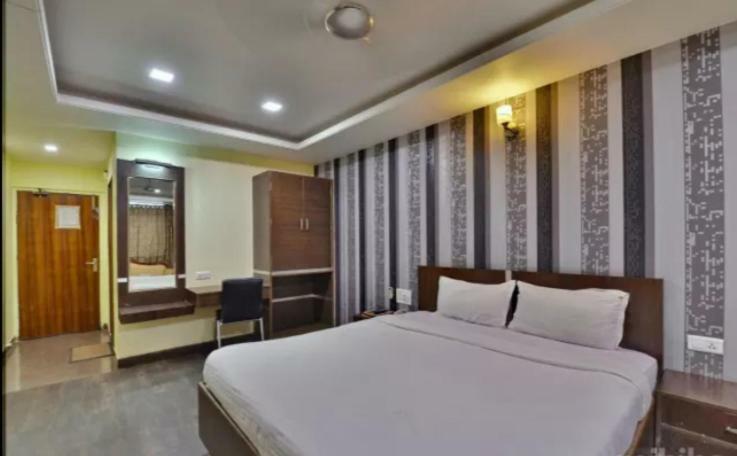 Hotel Puneet International Rāipur Exteriér fotografie
