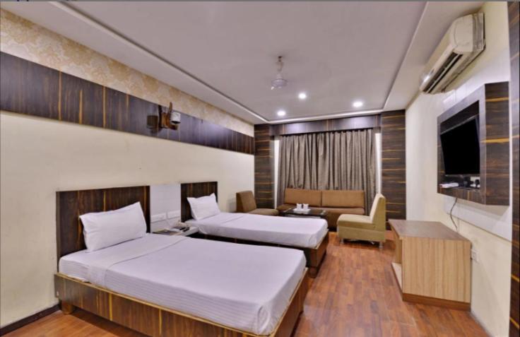 Hotel Puneet International Rāipur Exteriér fotografie